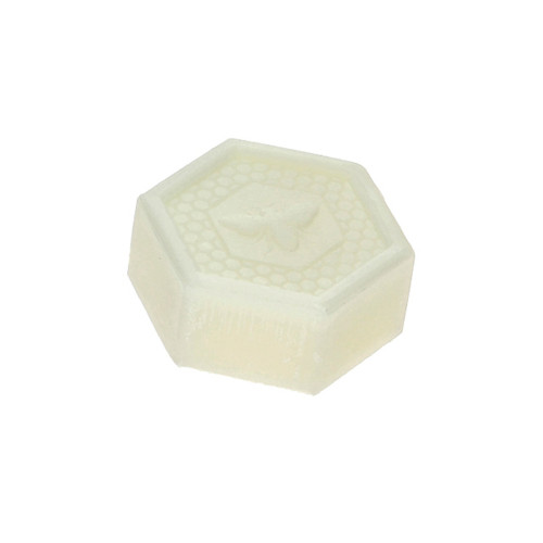 Lot de 7 savons végétaux 25g lait gelée royale hexagonaux Lot de 7 savons végétaux 25g lait gelée royale hexagonaux